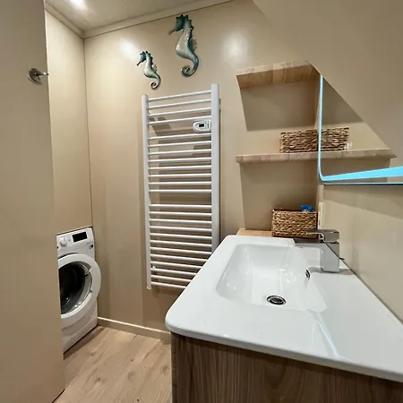 Villa Agreable Maison Cloturee Climatisee Domaine Tamaris, 3 Chambres, 6 Couchages, Wifi, Acces Piscines Payant, Lrtamv12 Portiragnes