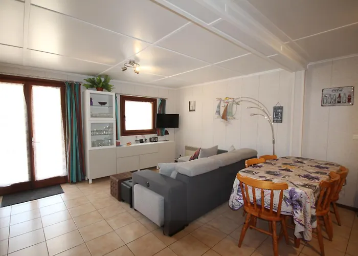 Agreable Maison Cloturee Climatisee Domaine Tamaris, 3 Chambres, 6 Couchages, Wifi, Acces Piscines Payant, Lrtamv12 *